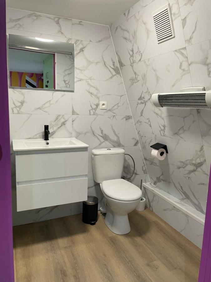 Capsule Forever Young - Jacuzzi - Sauna - Billard - Arcade De Jeux - Netflix & Home Cinema - Ping Pong Hastiere-par-dela Extérieur photo