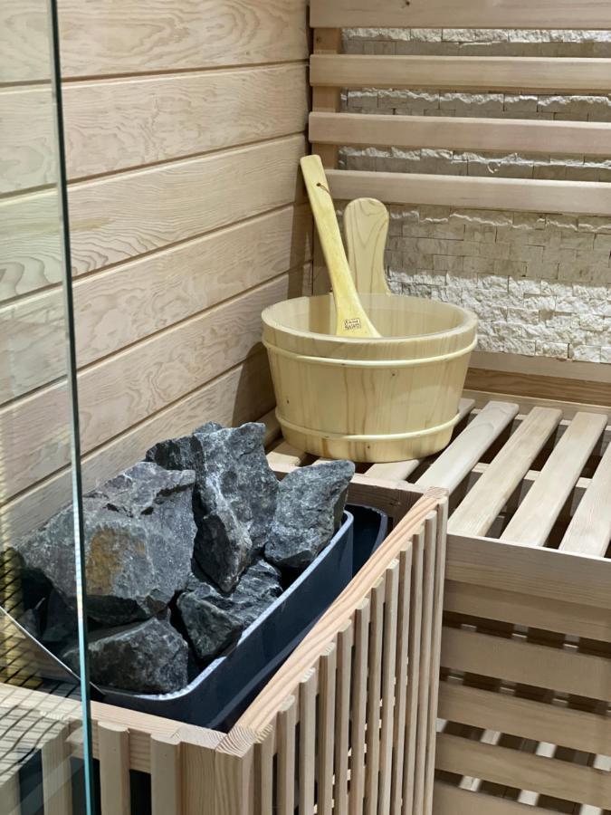Capsule Forever Young - Jacuzzi - Sauna - Billard - Arcade De Jeux - Netflix & Home Cinema - Ping Pong Hastiere-par-dela Extérieur photo