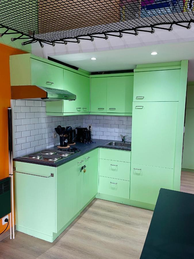 Capsule Forever Young - Jacuzzi - Sauna - Billard - Arcade De Jeux - Netflix & Home Cinema - Ping Pong Hastiere-par-dela Extérieur photo